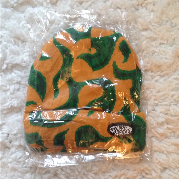 Petals and Peacocks Beanie - Picture 3 of 5